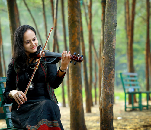 Roopa Revathi Melodious Violin