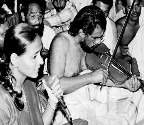 Roopa Revathi and K J Yesudas at Mookambika Concert